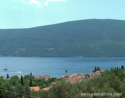 Appartamenti all'alba, , alloggi privati a Baošići, Montenegro